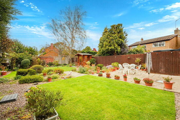 4 Bedroom Detached House For Sale In The Paddock, Lower Boddington, Northamptonshire, NN11