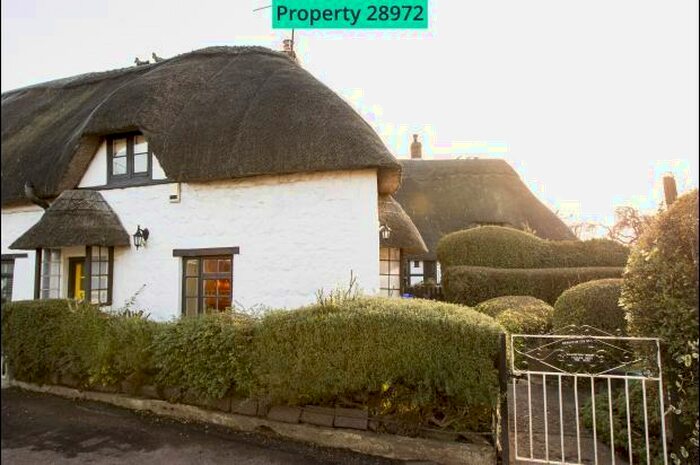 2 Bedroom Cottage To Rent In Packhorse, Purton, Swindon, SN5
