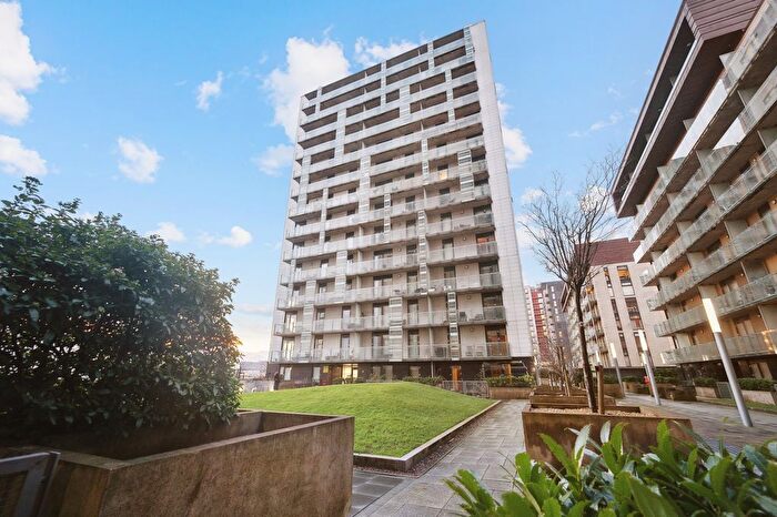 1 Bedroom Studio To Rent In Meadowside Quay Walk, Glasgow Harbour, Glasgow, G11