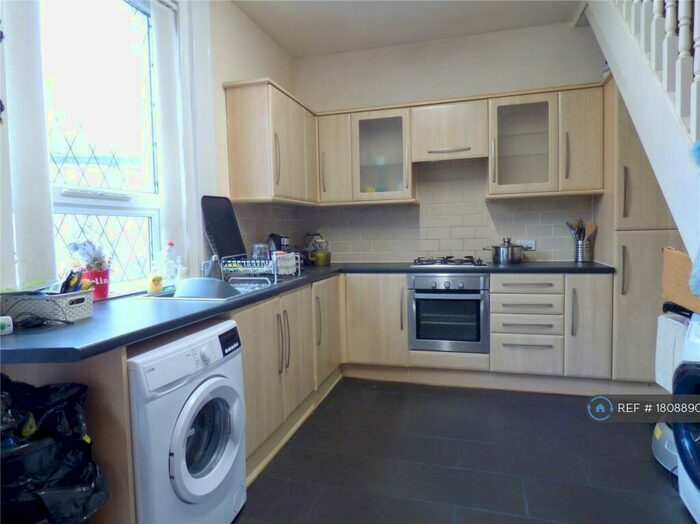 2 Bedroom Terraced House To Rent In Shaw Street, Bury, BL9