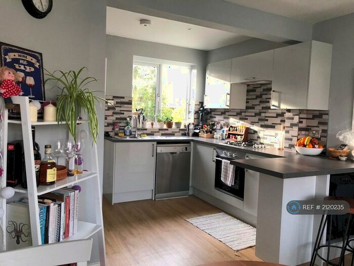 3 Bedroom Terraced House To Rent In Thatchers End, Hitchin, SG4