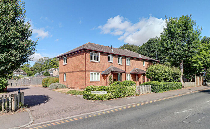 2 Bedroom Flat To Rent In Marshalls Court, Woodstock Road North, St. Albans, AL1