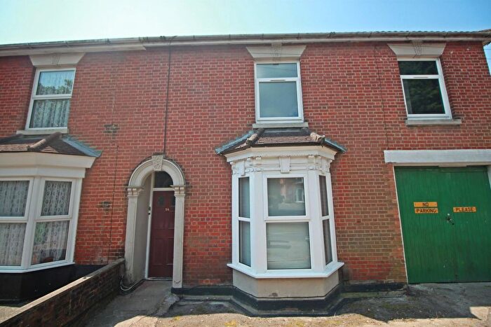 Studio To Rent In Weston Grove Road, Woolston, Southampton, SO19