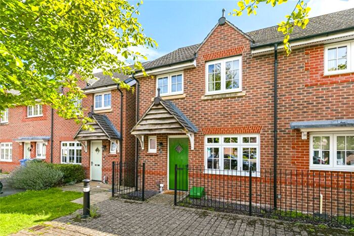 3 Bedroom Semi Detached House For Sale In Flycatcher Keep, Bracknell, Berkshire, RG12