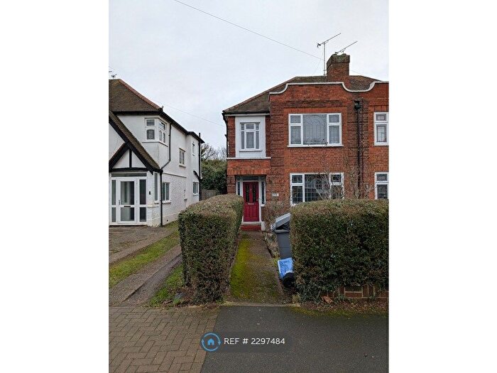 4 Bedroom Semi Detached House To Rent In Abbotts Drive, Wembley, HA0