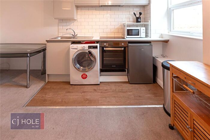 Studio To Rent In Hanham Road, Bristol, Gloucestershire, BS15