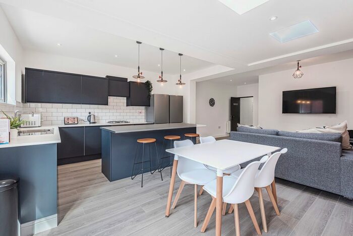 6 Bedroom Terraced House To Rent In Bolingbroke Road, Stoke, Coventry, CV3