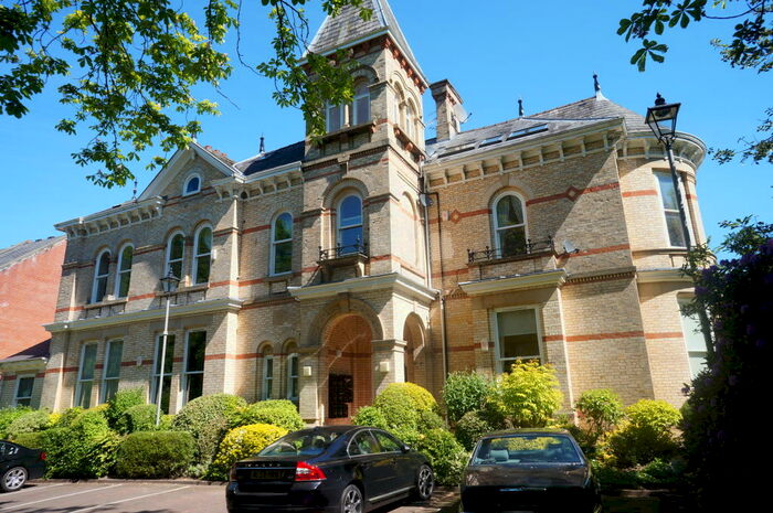 1 Bedroom Apartment To Rent In Holly Royde House, West Didsbury, M20