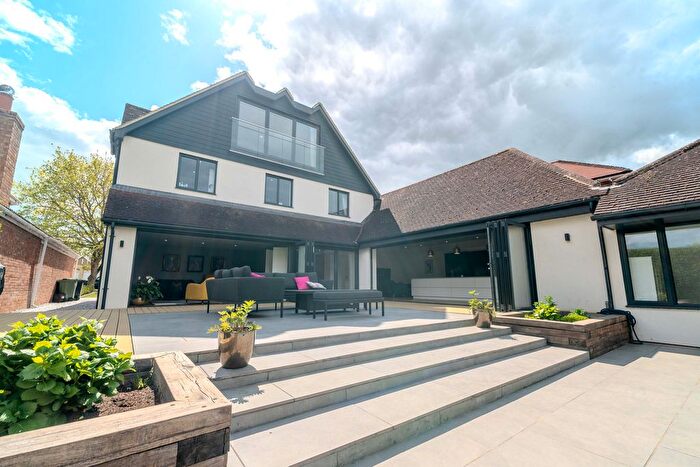 5 Bedroom Detached House For Sale In Shefford Road, Clifton Shefford, Bedfordshire, SG17