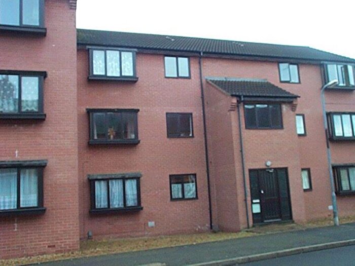 2 Bedroom Flat To Rent In Lodge Court, Wellingborough, NN8