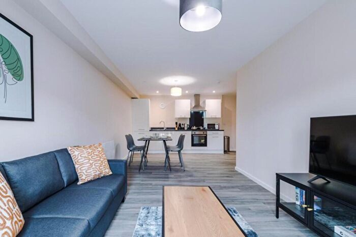 2 Bedroom Apartment To Rent In City Road, Manchester, Manchester, M15