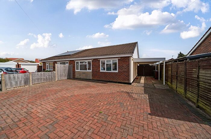 2 Bedroom Semi-Detached Bungalow For Sale In Wheatfield Road, Selsey, PO20