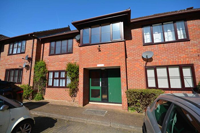 1 Bedroom Apartment To Rent In Cameron Road, Chesham, HP5