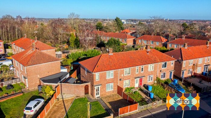 3 Bedroom End Of Terrace House To Rent In Cadge Close, Norwich ., NR5