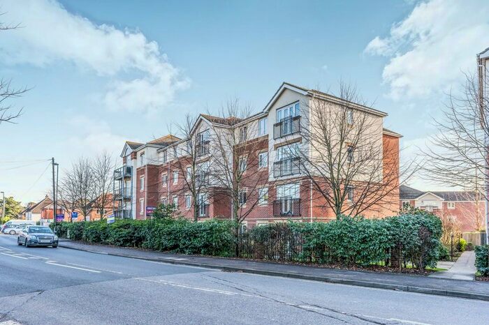 1 Bedroom Flat To Rent In West End Road, Bitterne, Southampton SO18