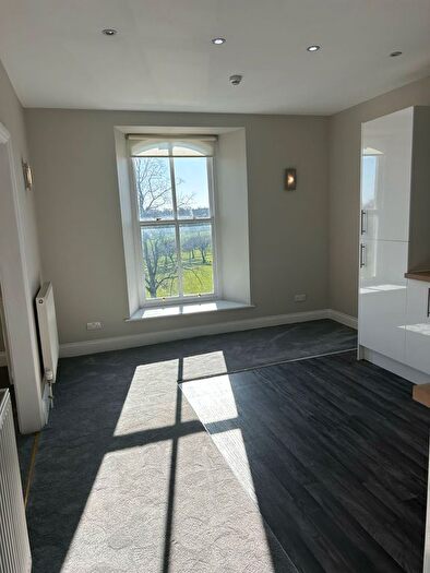 2 Bedroom Flat To Rent In York Place, Harrogate, HG1