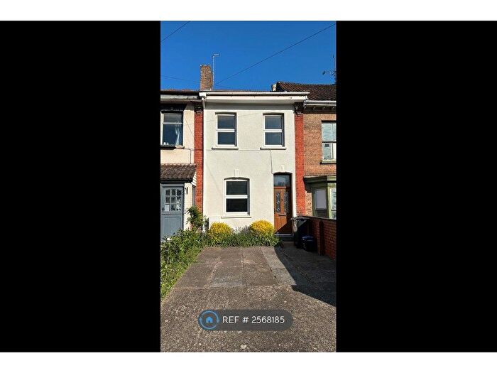 2 Bedroom Terraced House To Rent In Alma Street, Taunton, TA1