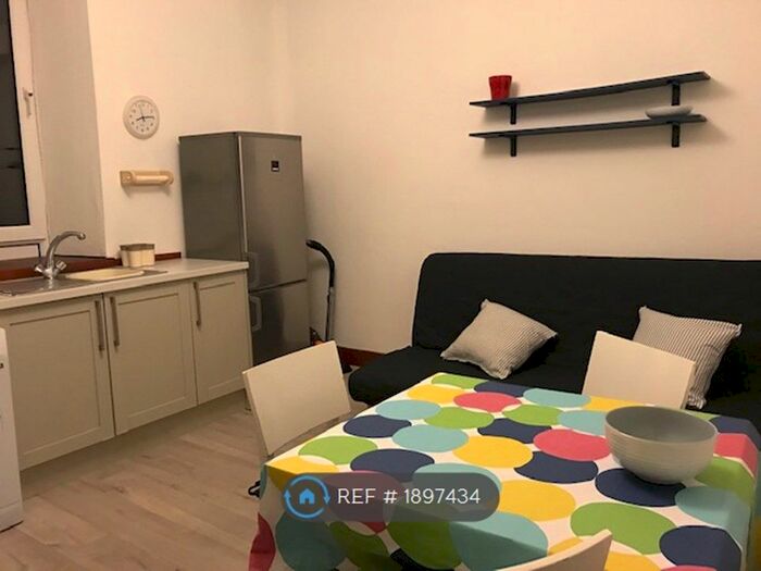 2 Bedroom Flat To Rent In King Street, Aberdeen, AB24