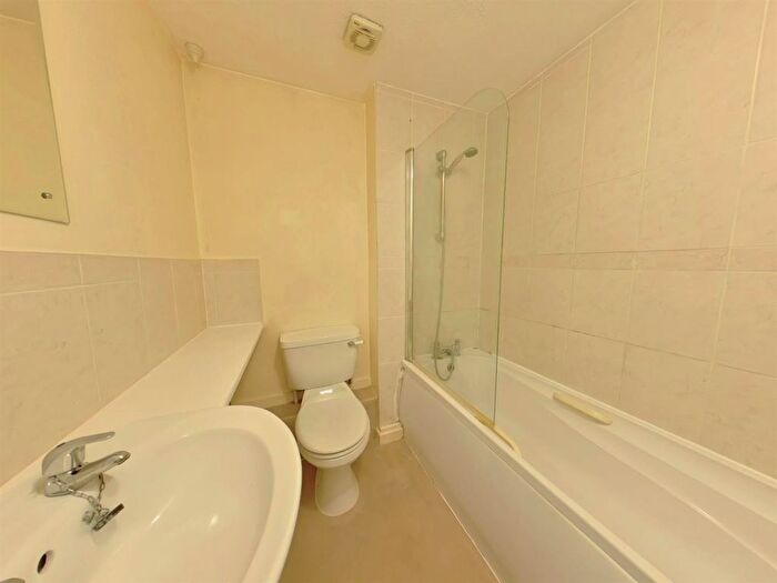 2 Bedroom Terraced House For Sale In Hunter Close, Alver Village, Gosport, PO13