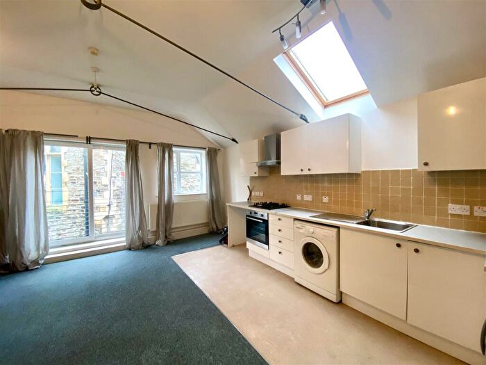 2 Bedroom Apartment To Rent In Moon Street, Stokes Croft, Bristol, BS2