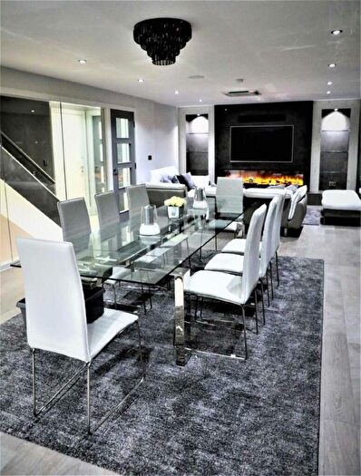 4 Bedroom Penthouse To Rent In No. Deansgate, Manchester, M3