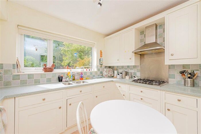 4 Bedroom Detached House For Sale In Sallows Shaw, Sole Street, Kent, DA13