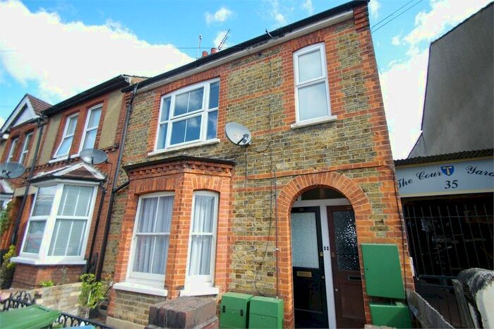 1 Bedroom Flat To Rent In Yarmouth Road, Watford, WD24