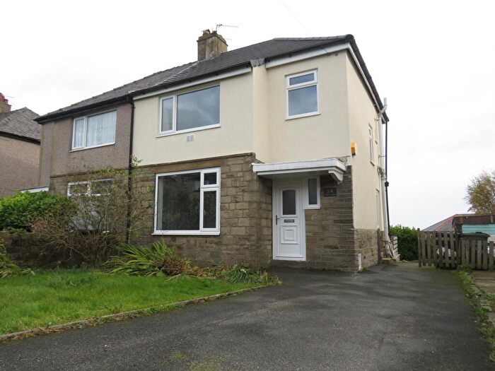 3 Bedroom Semi-Detached House To Rent In Golf Avenue, Halifax, HX2