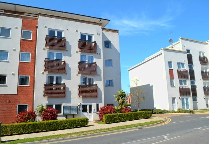 2 Bedroom Flat To Rent In Pownall Road, Ipswich, IP3