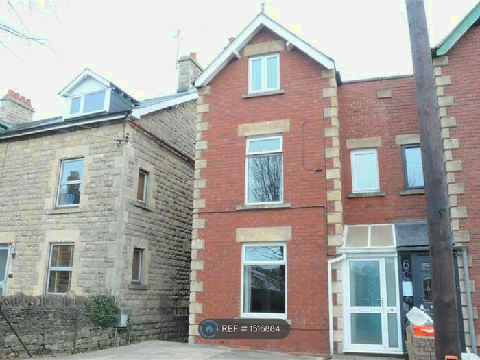 3 Bedroom Semi-Detached House To Rent In Etheldene Road, Stroud, GL5