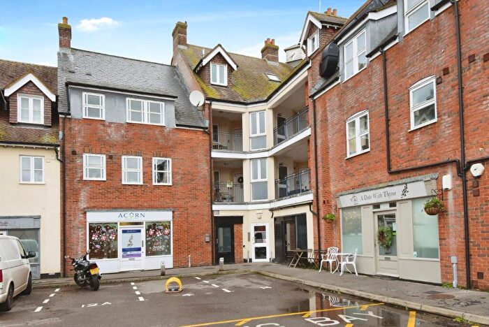 2 Bedroom Apartment For Sale In Stonehenge Walk, Amesbury, SP4