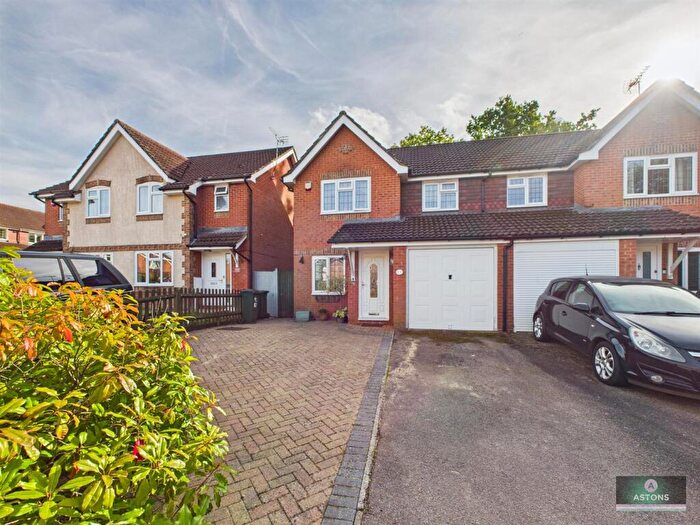3 Bedroom Semi-Detached House For Sale In Matthews Drive, Maidenbower, RH10
