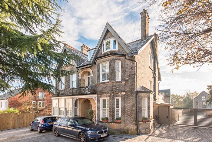 1 Bedroom Flat To Rent In Park Road, High Barnet, Barnet, EN5