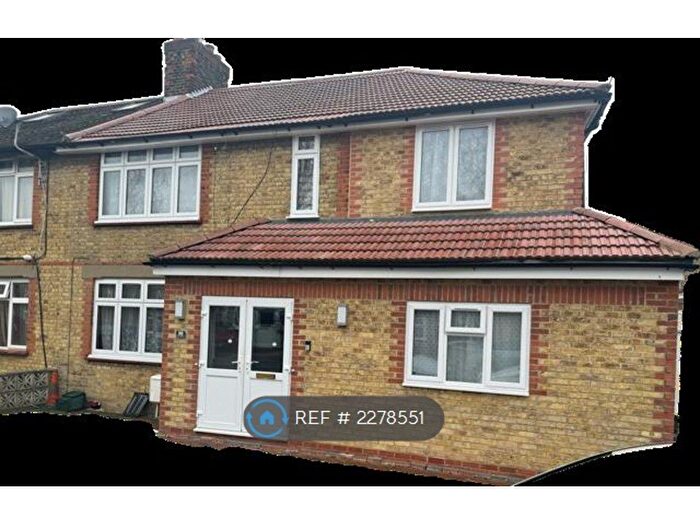 1 Bedroom Flat To Rent In Edmonton, London, N9