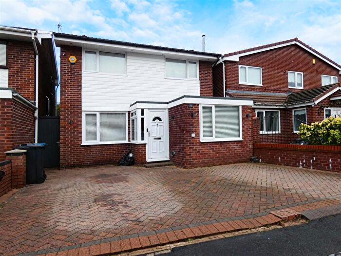 4 Bedroom Detached House For Sale In Richmond Way, Tarbock Green, Liverpool, L35
