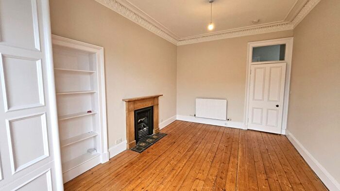1 Bedroom Flat To Rent In Comely Bank Avenue, Comely Bank, Edinburgh, EH4