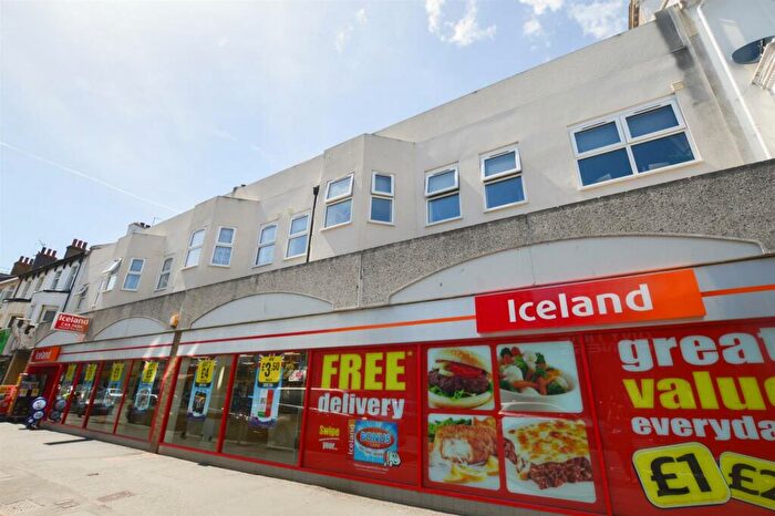 1 Bedroom Flat To Rent In Langney Road, Eastbourne, BN21