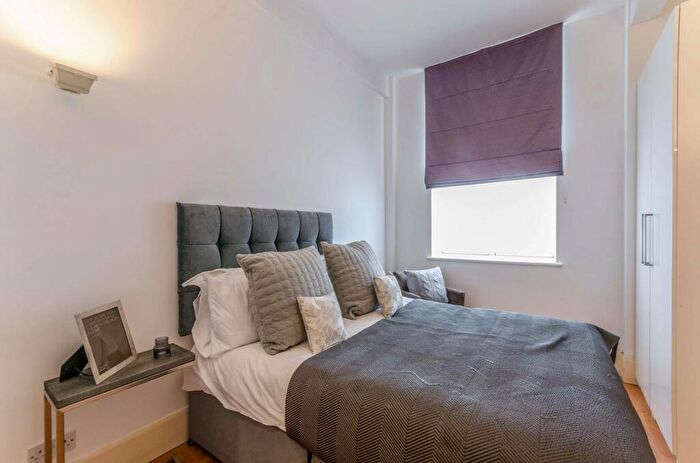 2 Bedroom Flat To Rent In City Road, City, London, EC1V