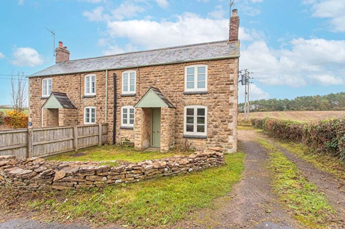 2 Bedroom Cottage For Sale In Brokenborough, Malmesbury, SN16