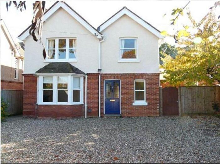 4 Bedroom Detached House To Rent In Clayhill Road, Burghfield Common, Reading, Berkshire, RG7