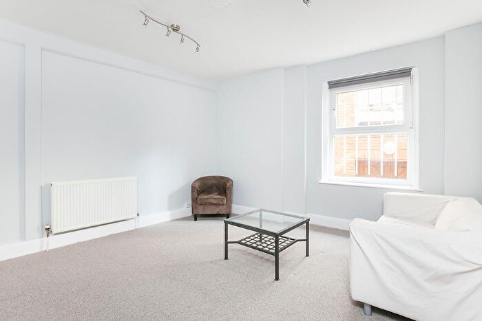1 Bedroom Flat To Rent In Chiswick Road, London, W4