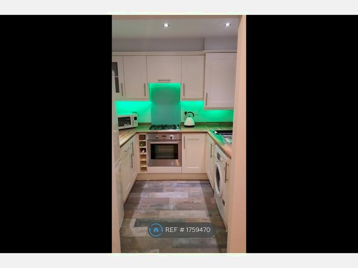 2 Bedroom Flat To Rent In Fulwood, Preston, PR2