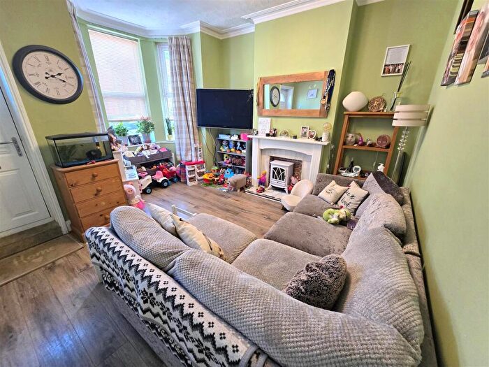 3 Bedroom Terraced House For Sale In Admiralty Road, Great Yarmouth, NR30