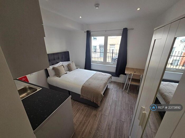 Studio To Rent In Upper Hillchurch Street, Stoke-On-Trent, ST1