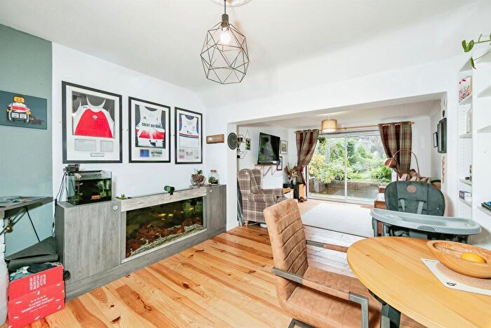 2 Bedroom Semi-Detached House For Sale In Oatlands Road, Shinfield, Reading, RG2