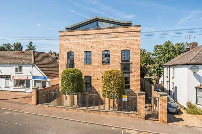 1 Bedroom Flat For Sale In St. Johns Hill, Sevenoaks, TN13
