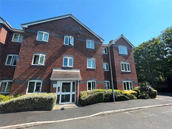2 Bedroom Apartment For Sale In Irwell House, Townsgate Way, Irlam, M44