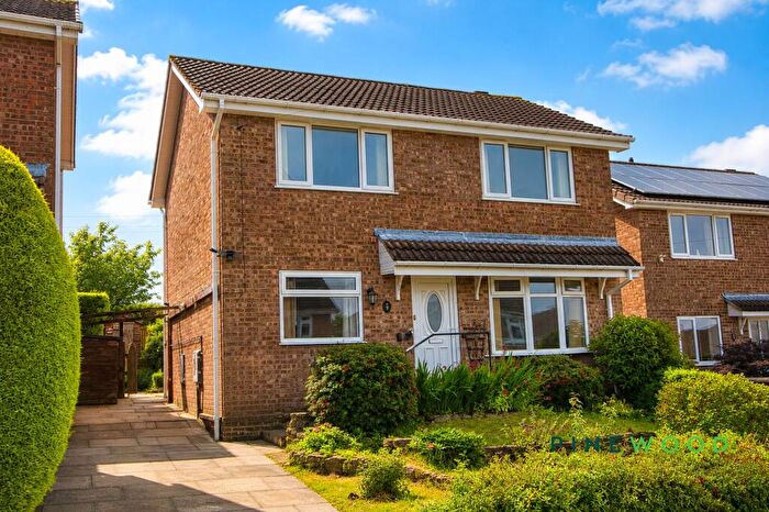 4 Bedroom Detached House For Sale In The Paddocks, Pilsley, S45