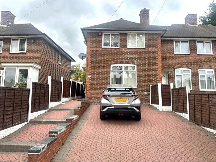 3 Bedroom End Of Terrace House For Sale In Wyndhurst Road, Birmingham, West Midlands, B33