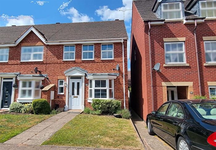 3 Bedroom Terraced House To Rent In Banquo Approach, Warwick, CV34